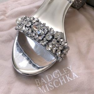 Badgley Mischka Daniele Block Heel Rhinestone and Pearl Sandal Size 8 1/2